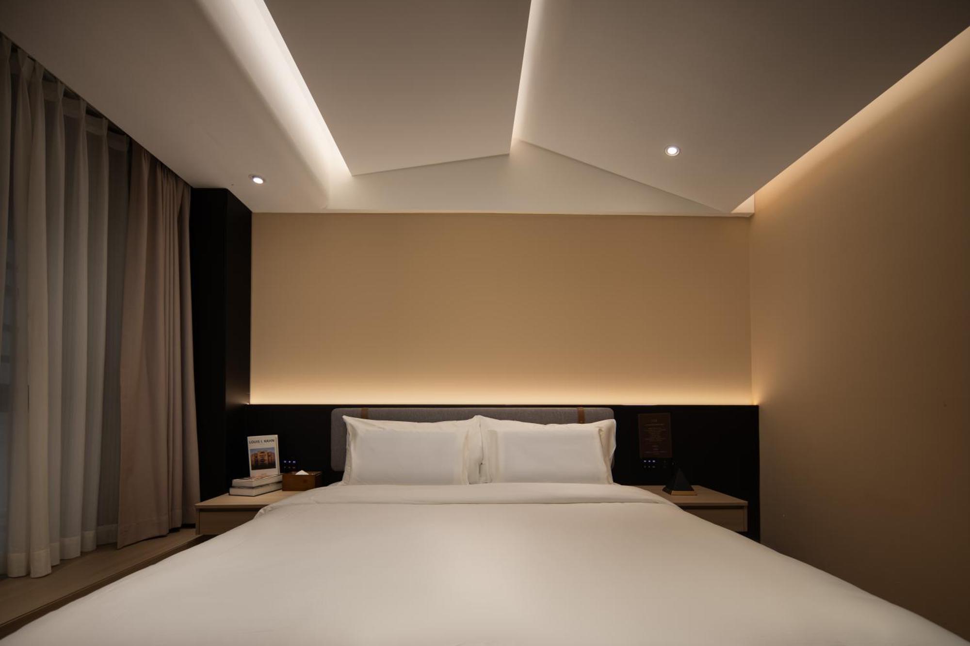 See You Soon At The Ritz Rose Summer Hotel Sanya Exteriör bild