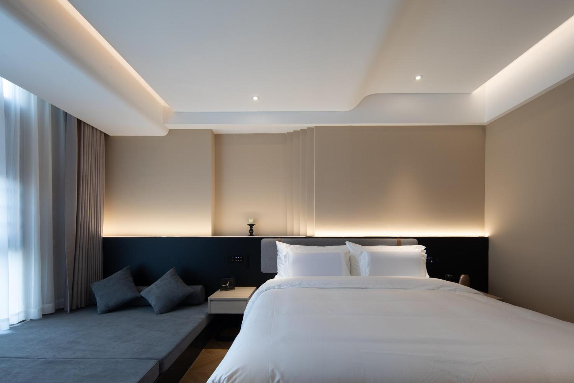 See You Soon At The Ritz Rose Summer Hotel Sanya Exteriör bild