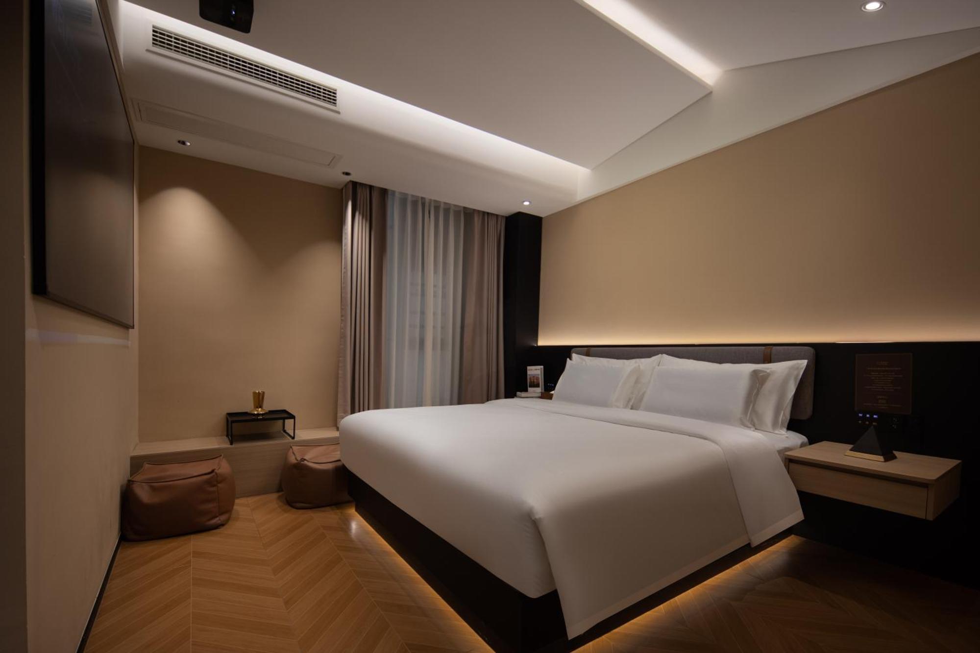 See You Soon At The Ritz Rose Summer Hotel Sanya Exteriör bild